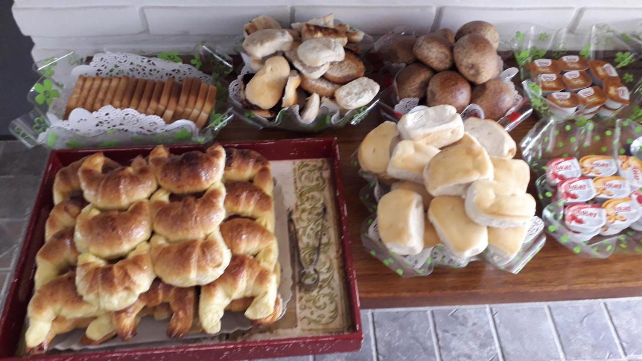 Posada De La Villa Villa Gesell Eksteriør billede